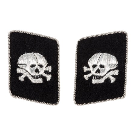 INSIGNIAS DE CUELLO DE OFICIAL DE LAS SS-TOTENKOPF