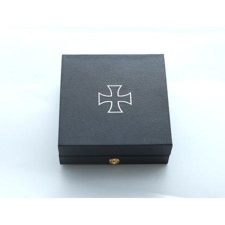 CAJA PARA CRUZ DE HIERRO DE PRIMERA CLASE