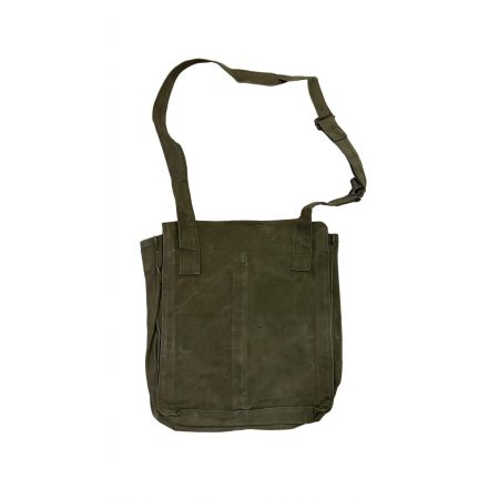 BOLSA BANDOLERA EJÉRCITO ESPAÑOL COLOR VERDE (CON MANCHAS DE OXIDO DE LOS HERRAJES)