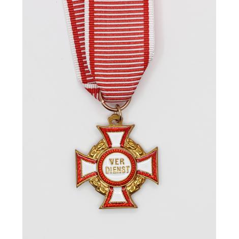 Cruz Austriaca al Mérito Militar de 3ª Clase con Condecoración de Guerra